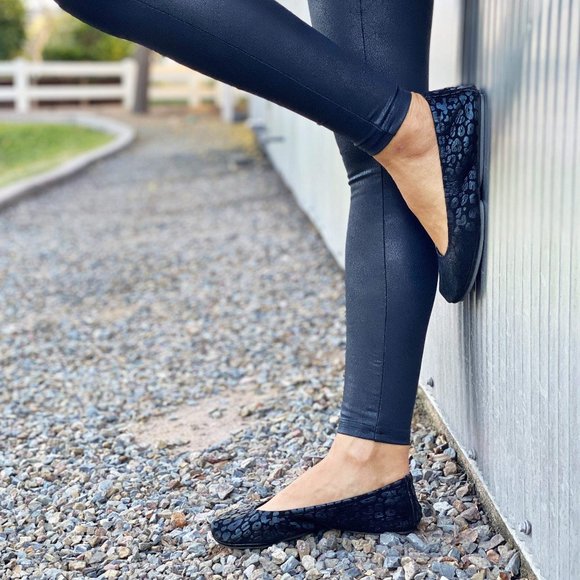 Black Leopard Print Storehouse Flats - Picture 2 of 5